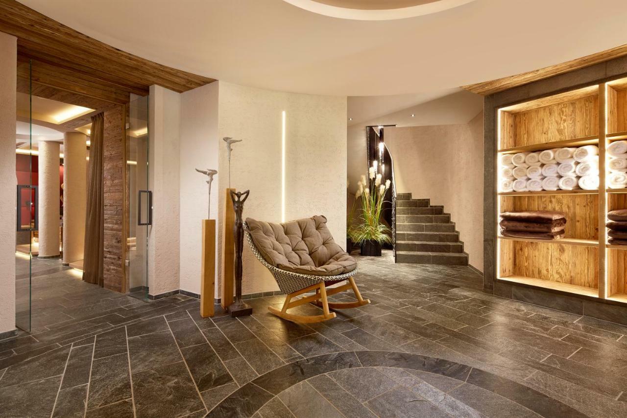 Hotel Berghof Crystal Spa & Sports Tux Exterior photo
