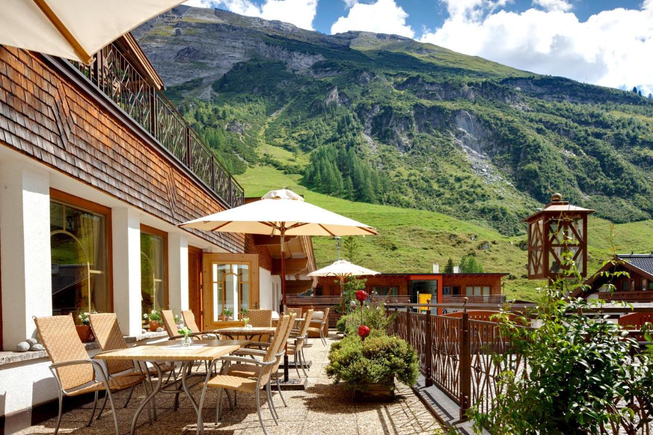 Hotel Berghof Crystal Spa & Sports Tux Exterior photo